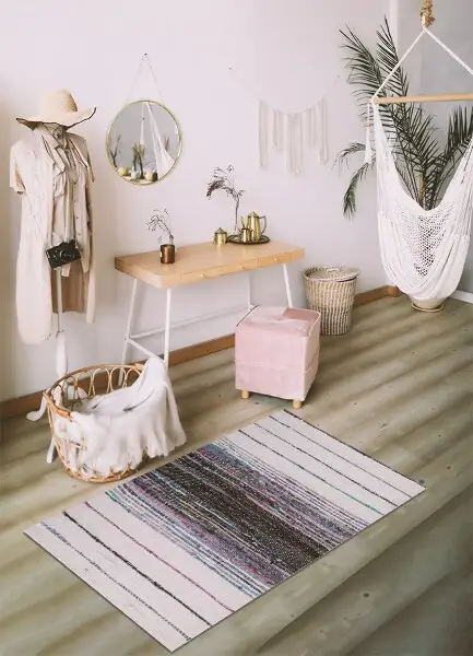 Vinylová rohož pre domácnosť farebné pruhy