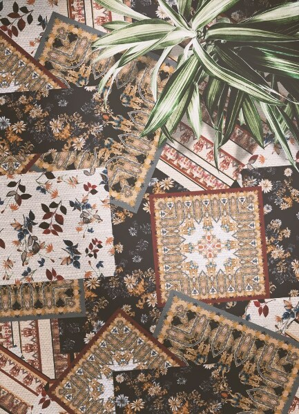 Módne vinylový koberec chaotické patchwork