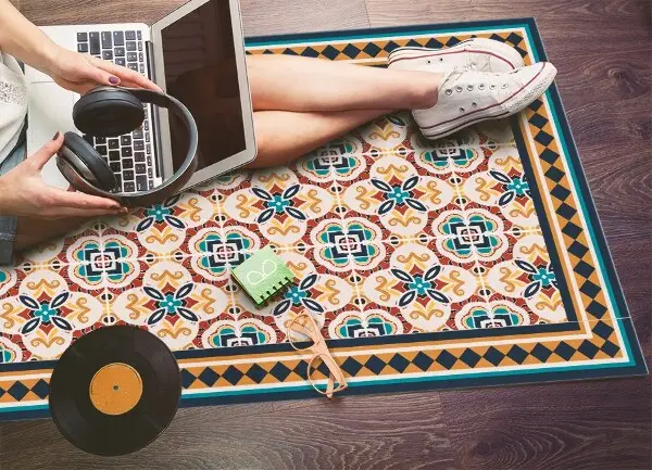 Univerzálny vinylový koberec kvetinový geometrie
