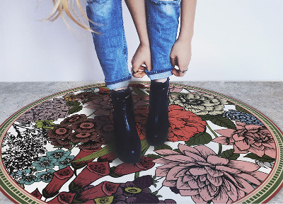 Módne guľatý vinylový koberec paleta kvetín