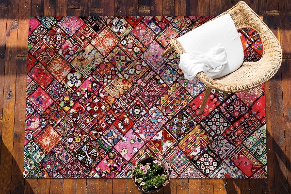 Záhradný koberec krásny vzor patchwork mozaika