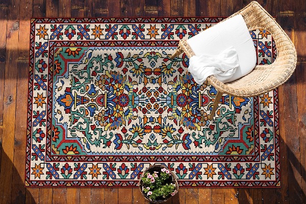 Moderná podlahová krytina na terase rôznofarebné vzory