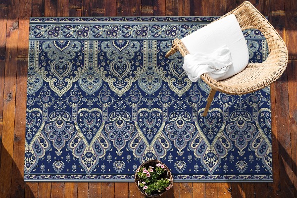 Záhradný koberec krásny vzor indian textúry