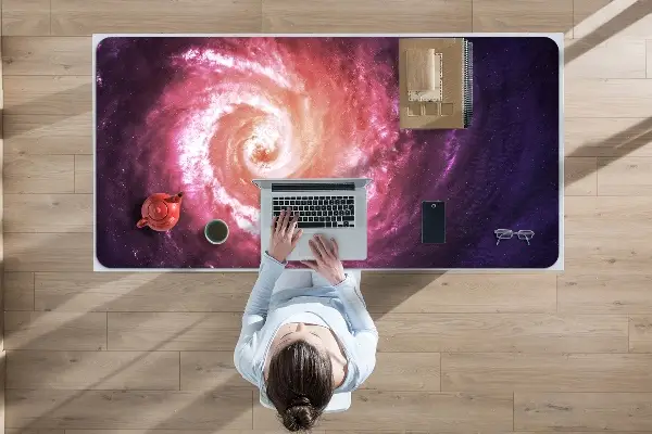 Veľká ochranná podložka na stôl space vortex