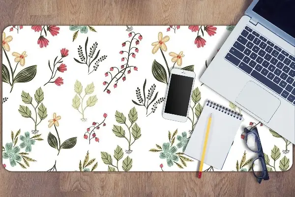 Pracovná podložka s obrázkom Bobule a kvety