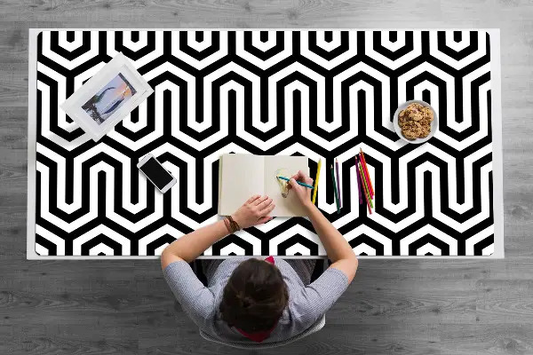 Ochranná podložka na stôl geometrický vzor