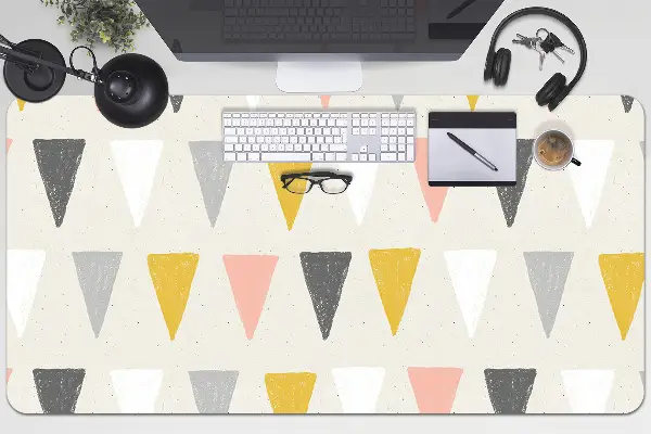 Podložka na písací stôl trojuholníkový pattern