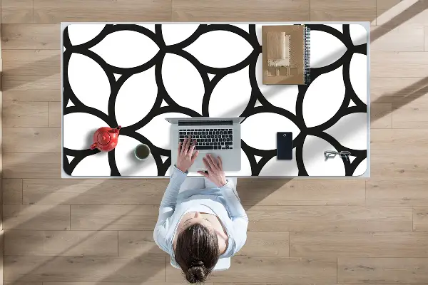 Ochranná podložka na stôl geometrické tvary