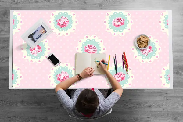 Veľká ochranná podložka na stôl Ruže a Dots