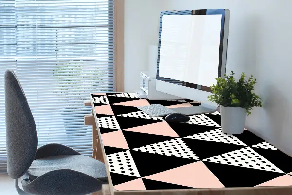 Ochranná podložka na stôl geometrické trojuholníky