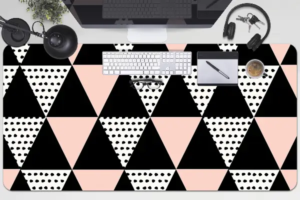 Ochranná podložka na stôl geometrické trojuholníky