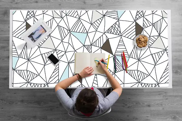Ochranná podložka na stôl geometrický vzor