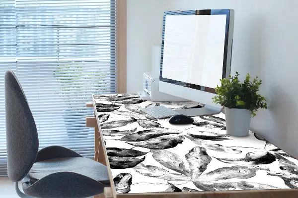 Pracovná podložka s obrázkom maľované lístia